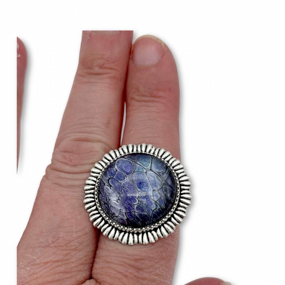 Acrylic Paint Skin Jewelry Ring - Picture 3 of 4